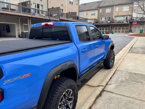 Used 2025 Chevrolet Colorado ZR2 w/ Technology Package image 5
