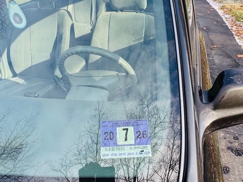 Used 2002 Toyota Avalon XLS image 13