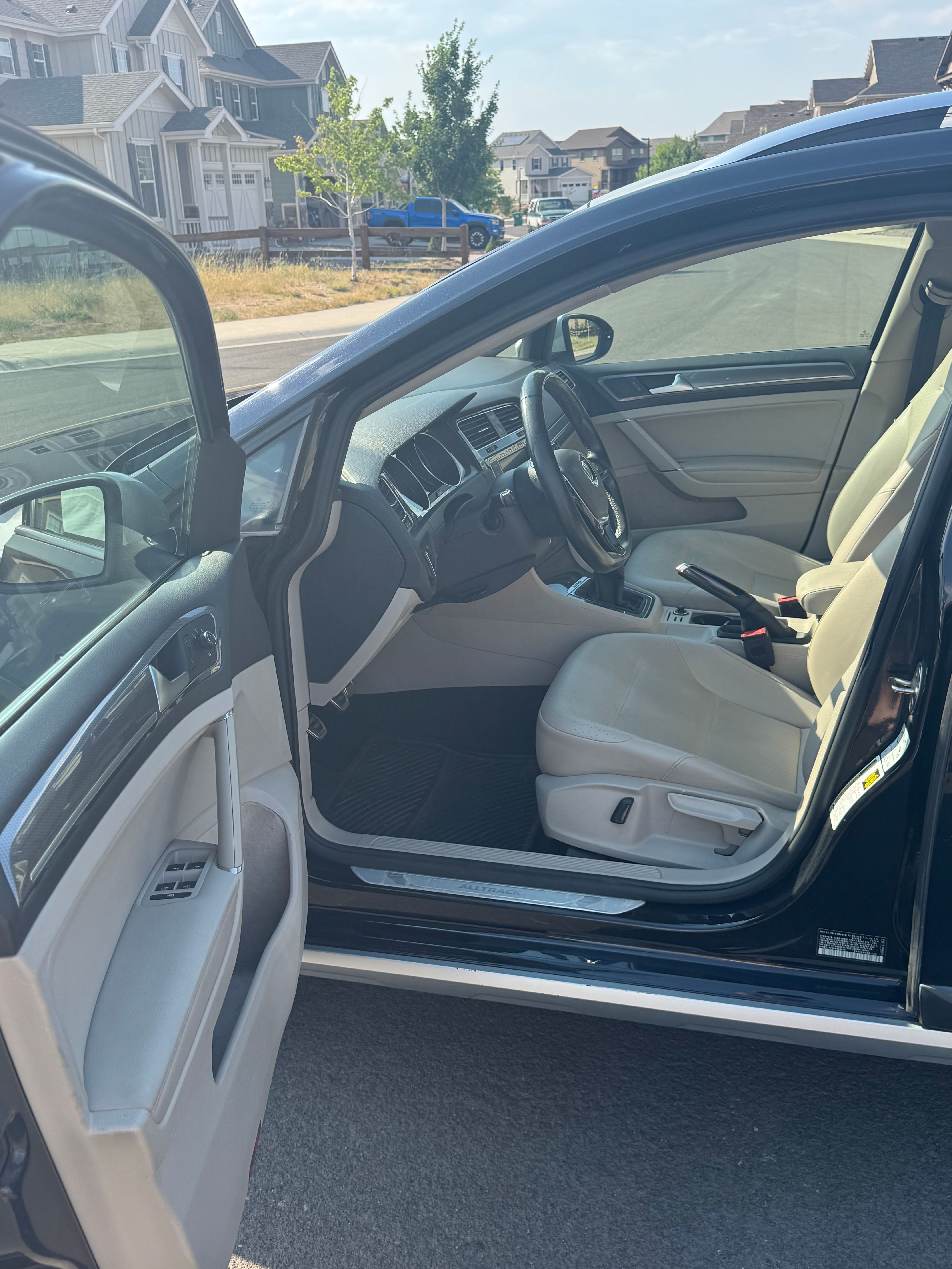 Used 2019 Volkswagen Golf Alltrack S AWD/4WD image 8
