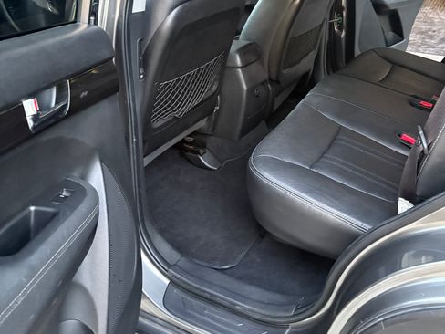 Used 2013 Kia Sorento EX FWD image 10