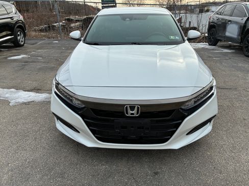 Used 2020 Honda Accord Sport image 2