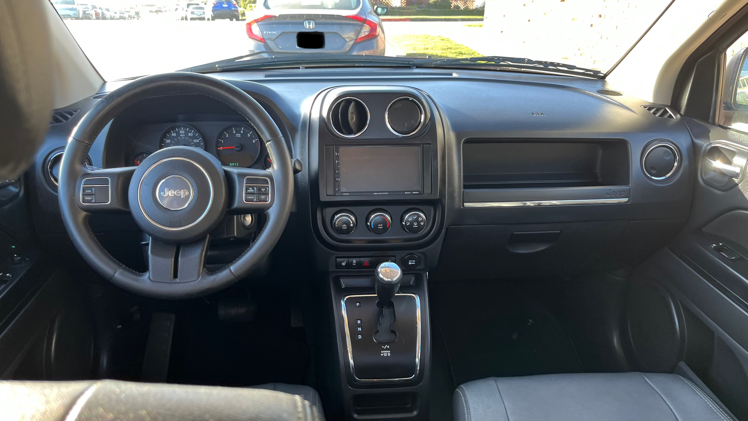 Used 2012 Jeep Compass Latitude w/ Sun/Sound Group FWD image 14