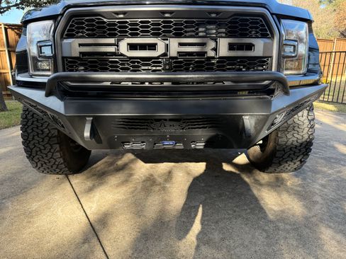 Used 2020 Ford F150 Raptor w/ Equipment Group 802A Luxury image 23