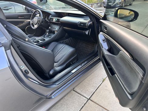 Used 2015 Lexus RC F w/ Premium Package RWD image 13