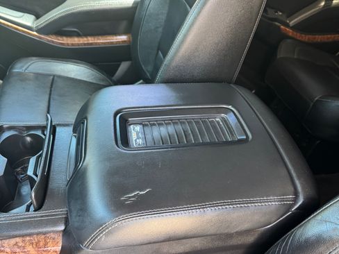 Used 2018 Chevrolet Tahoe Premier w/ RST Edition AWD/4WD image 12