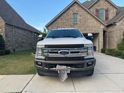 Used 2019 Ford F350 King Ranch w/ King Ranch Ultimate Package AWD/4WD image 14