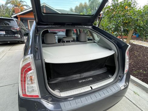 Used 2015 Toyota Prius Four image 13