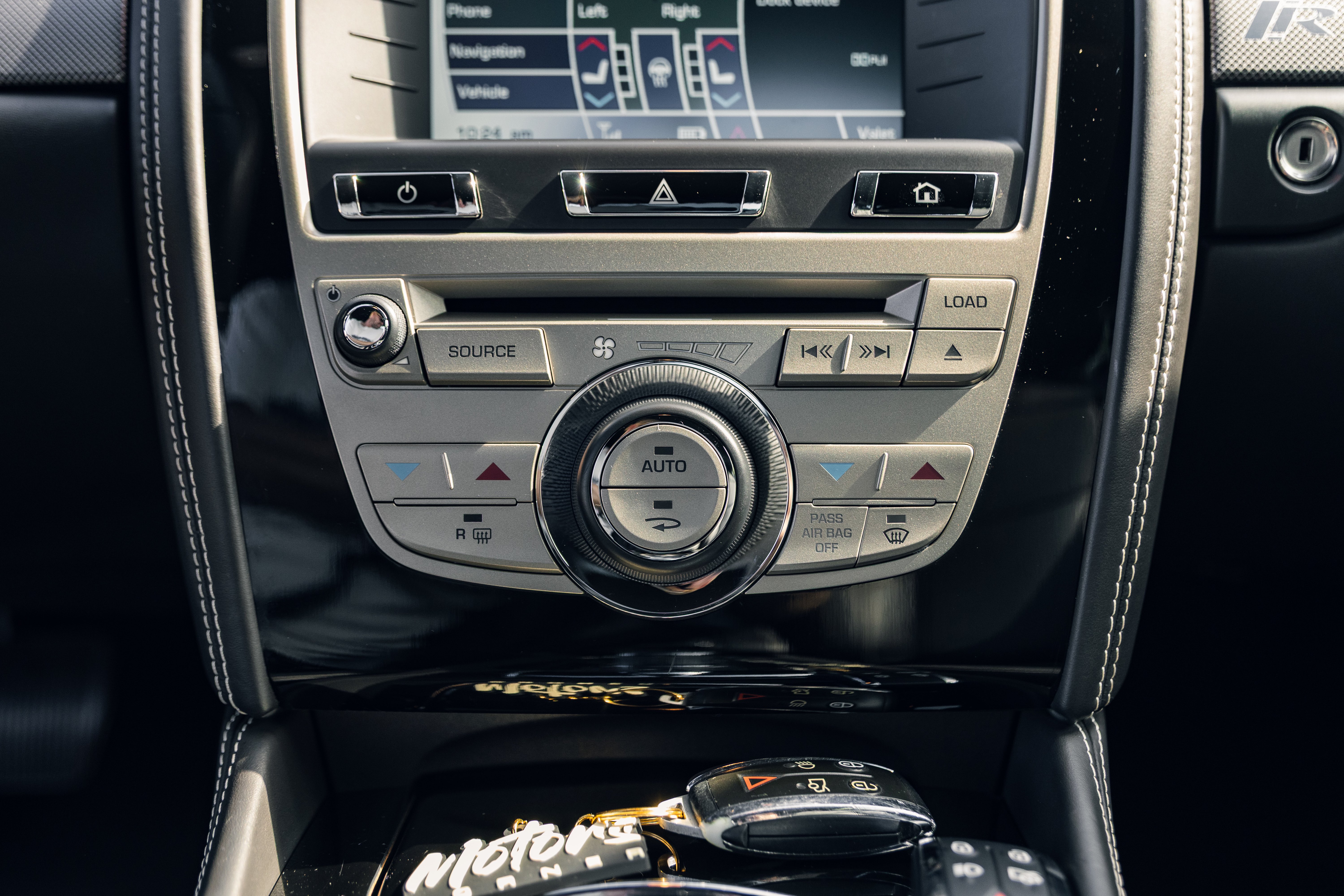 Used 2011 Jaguar XK R RWD image 20