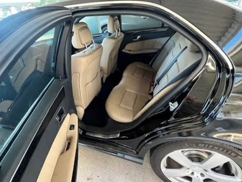 Used 2010 Mercedes-Benz E 350 Sedan image 5