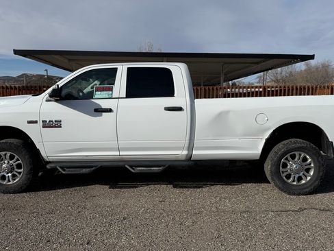 Used 2016 RAM 2500 Tradesman w/ Chrome Appearance Group image 11