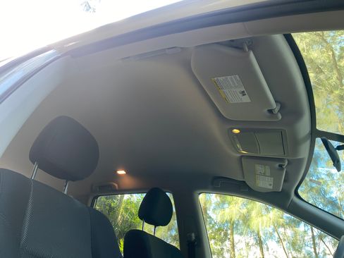 Used 2019 Nissan Pathfinder S image 22