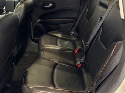 Used 2021 Jeep Compass Limited w/ Sun and Sound Group image 9