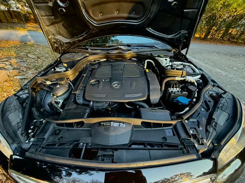 Used 2014 Mercedes-Benz E 350 4MATIC Sedan image 11