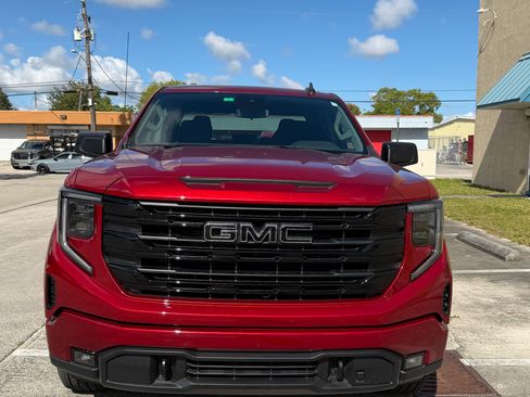 Used 2024 GMC Sierra 1500 Elevation RWD image 8