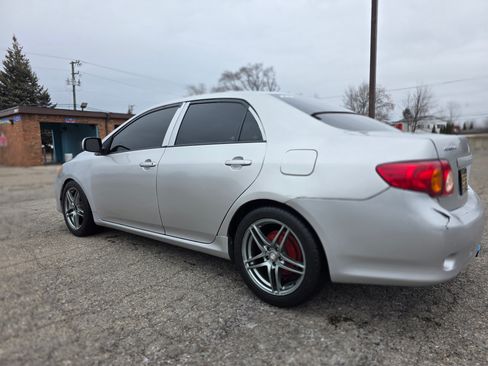 Used 2010 Toyota Corolla LE image 10