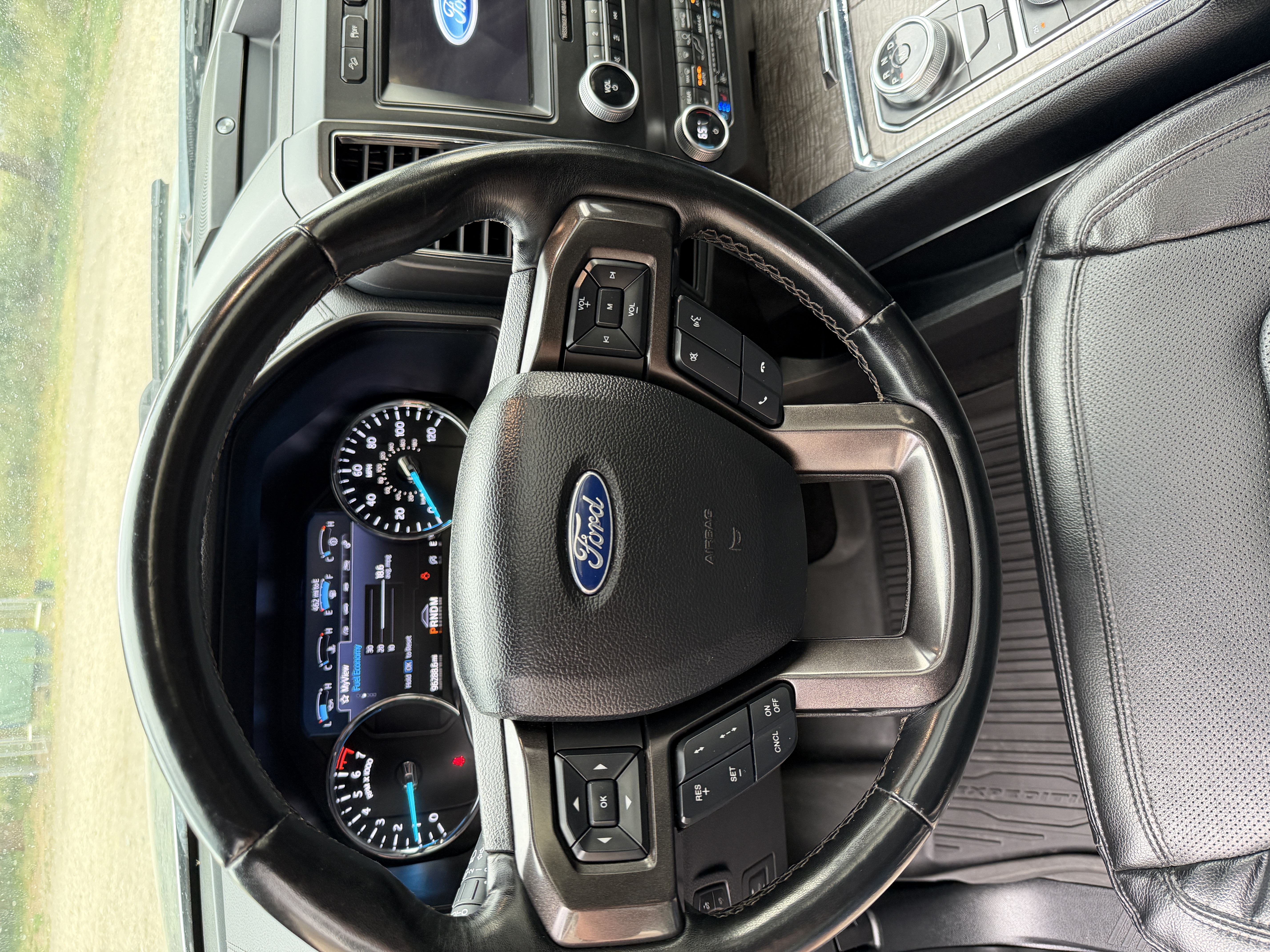 Used 2021 Ford Expedition Max Limited AWD/4WD image 11