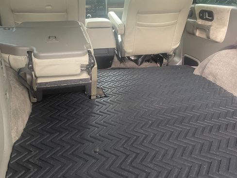 Used 2004 Land Rover Discovery SE image 15