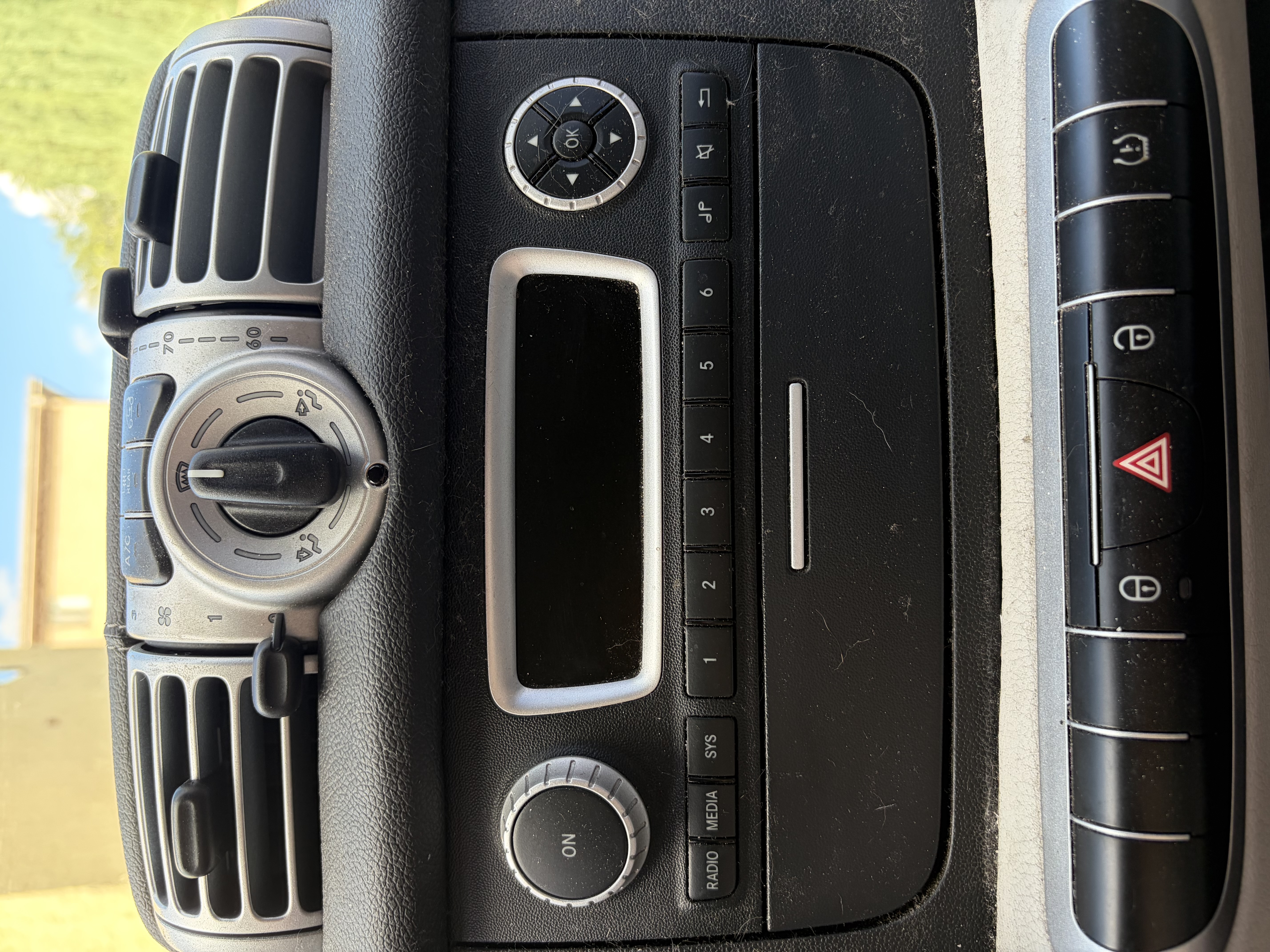 Used 2015 smart fortwo passion RWD image 12
