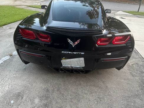 Used 2017 Chevrolet Corvette Stingray Coupe w/ 1LT RWD image 15