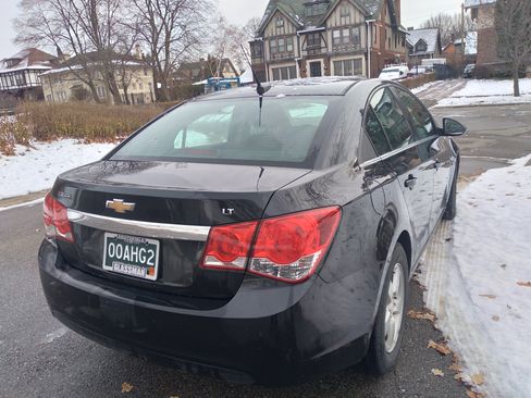 Used 2014 Chevrolet Cruze LT image 8