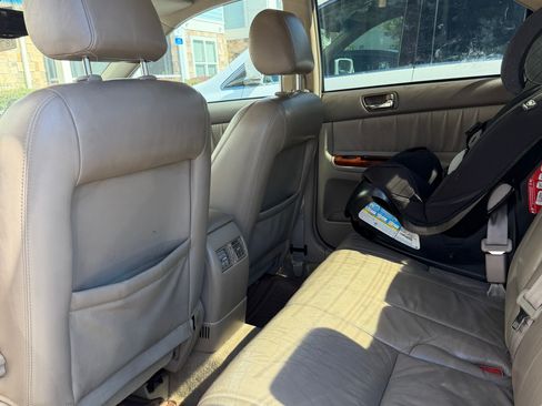 Used 2003 Toyota Camry XLE image 6