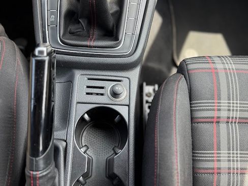 Used 2016 Volkswagen GTI S image 21