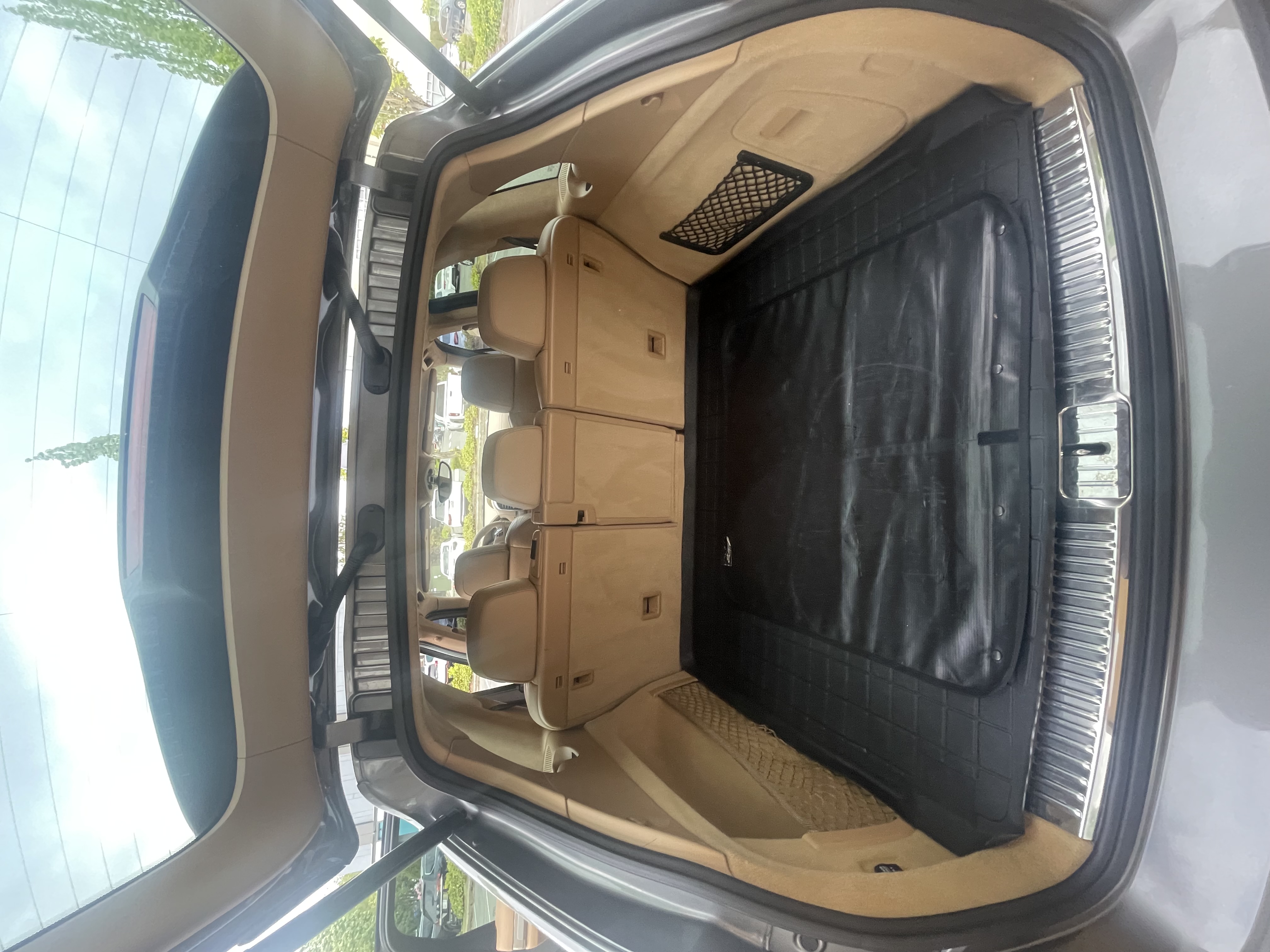Used 2011 Porsche Cayenne Turbo AWD/4WD image 25