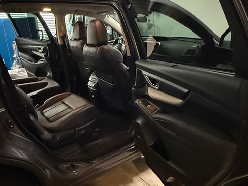 Used 2020 Subaru Ascent Limited w/ Technology Package AWD/4WD image 15