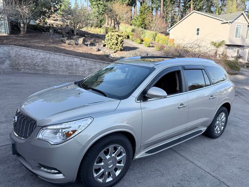 Used 2013 Buick Enclave Leather w/ Trailering Provision Package image 8