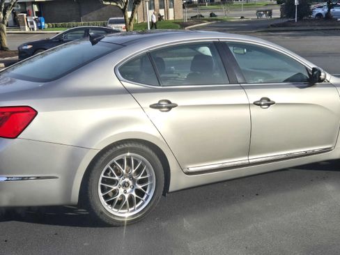 Used 2015 Kia Cadenza Premium w/ Luxury Package FWD image 30