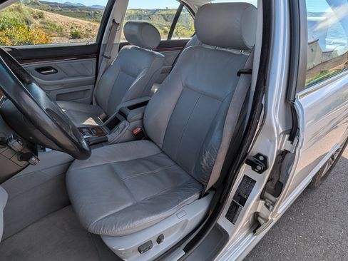 Used 2003 BMW 530i Sedan image 16