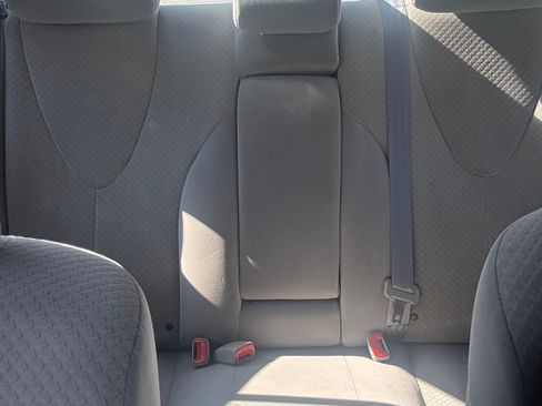 Used 2009 Toyota Camry LE image 14