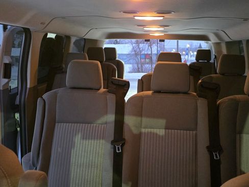 Used 2019 Ford Transit 350 XLT image 27