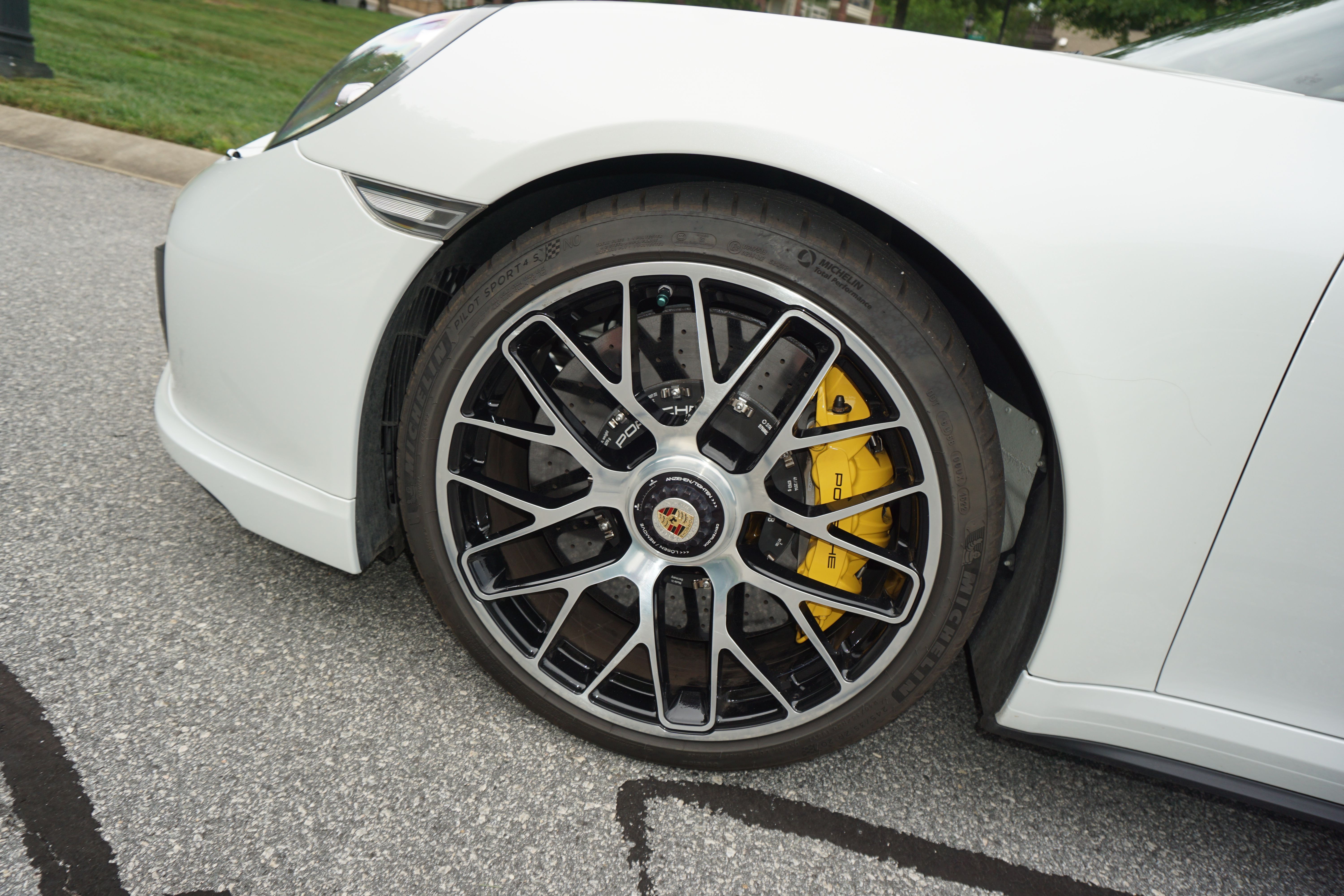 Used 2015 Porsche 911 Turbo S AWD/4WD image 21