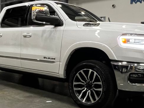 Used 2025 RAM 1500 Limited AWD/4WD image 2