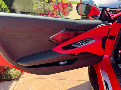 Used 2024 Chevrolet Corvette Z06 w/ Z07 Performance Package image 6