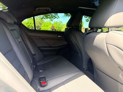 Used 2023 Lexus IS 500 RWD image 13