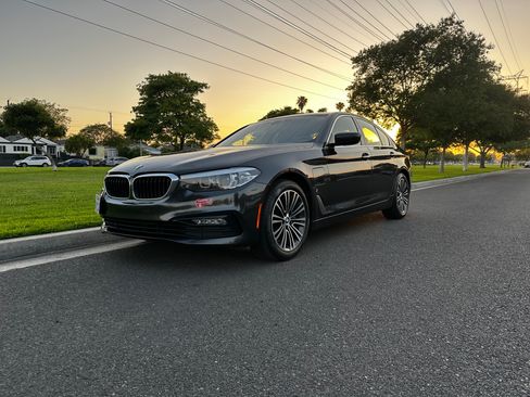 Used 2018 BMW 530e RWD image 18