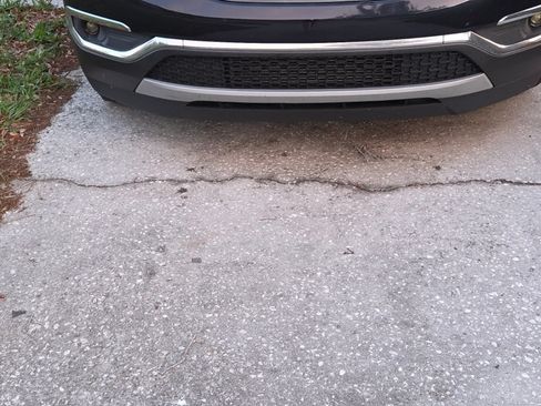 Used 2017 GMC Acadia SLT image 2