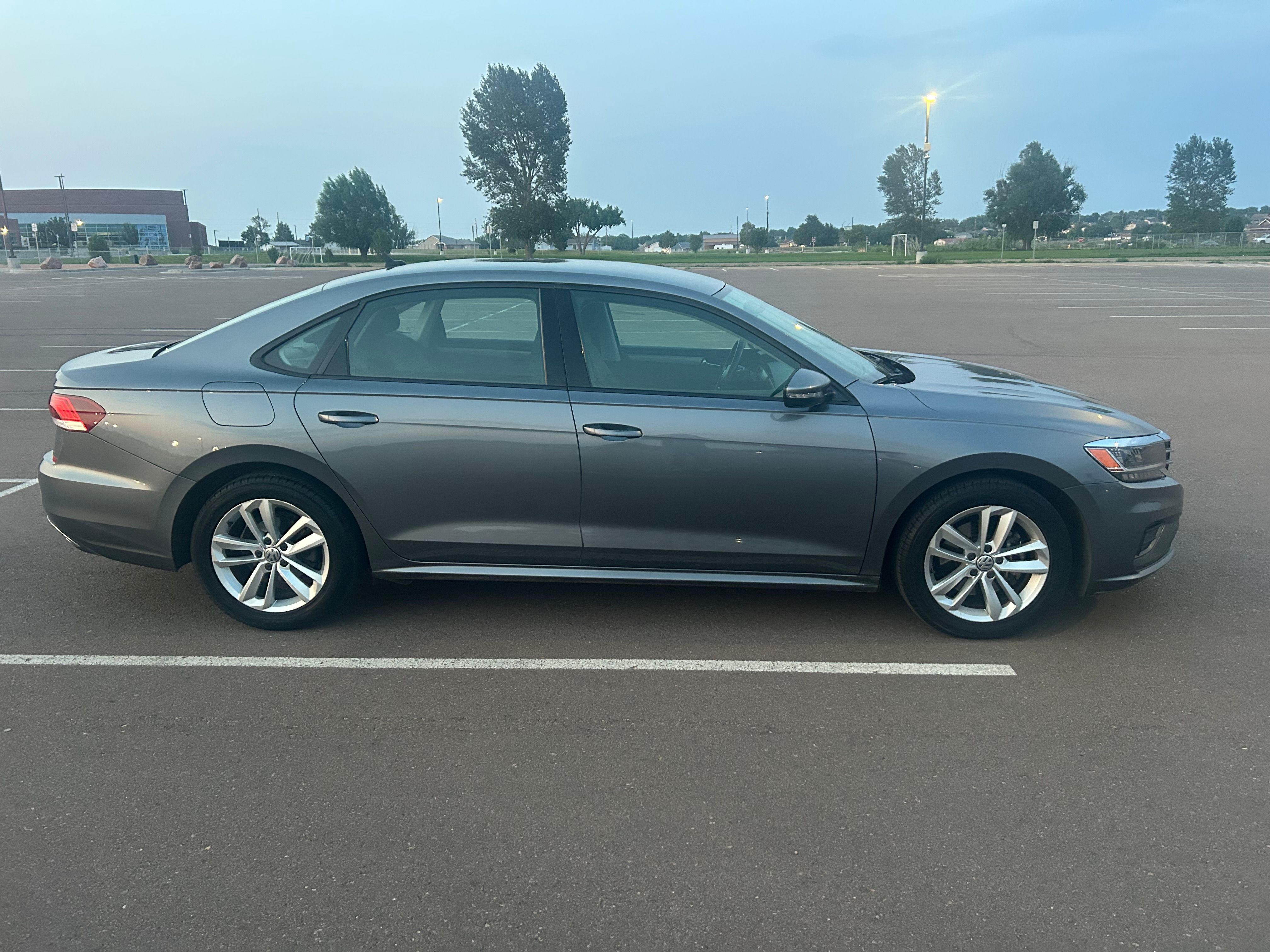 Used 2021 Volkswagen Passat 2.0T S FWD image 11