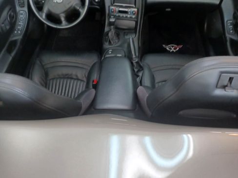 Used 2002 Chevrolet Corvette Convertible w/ Preferred Equipment Group2 image 13