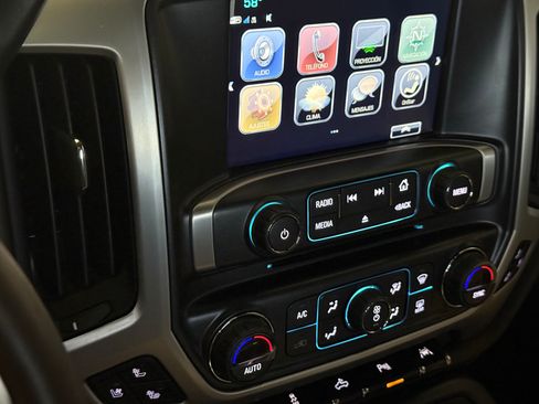 Used 2018 GMC Sierra 1500 SLT image 4