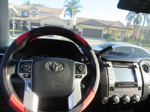 Used 2015 Toyota Tundra SR5 w/ TRD Off Road Package AWD/4WD image 22