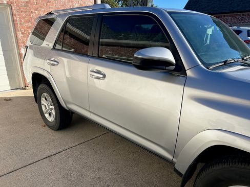 Used 2015 Toyota 4Runner SR5 image 5