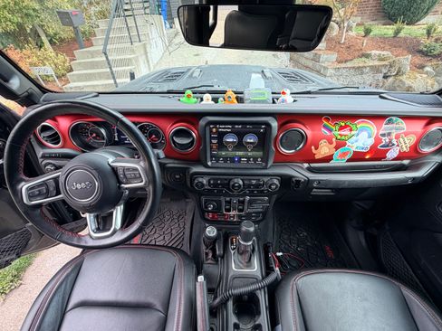 Used 2022 Jeep Gladiator Rubicon w/ LED Lighting Group image 9