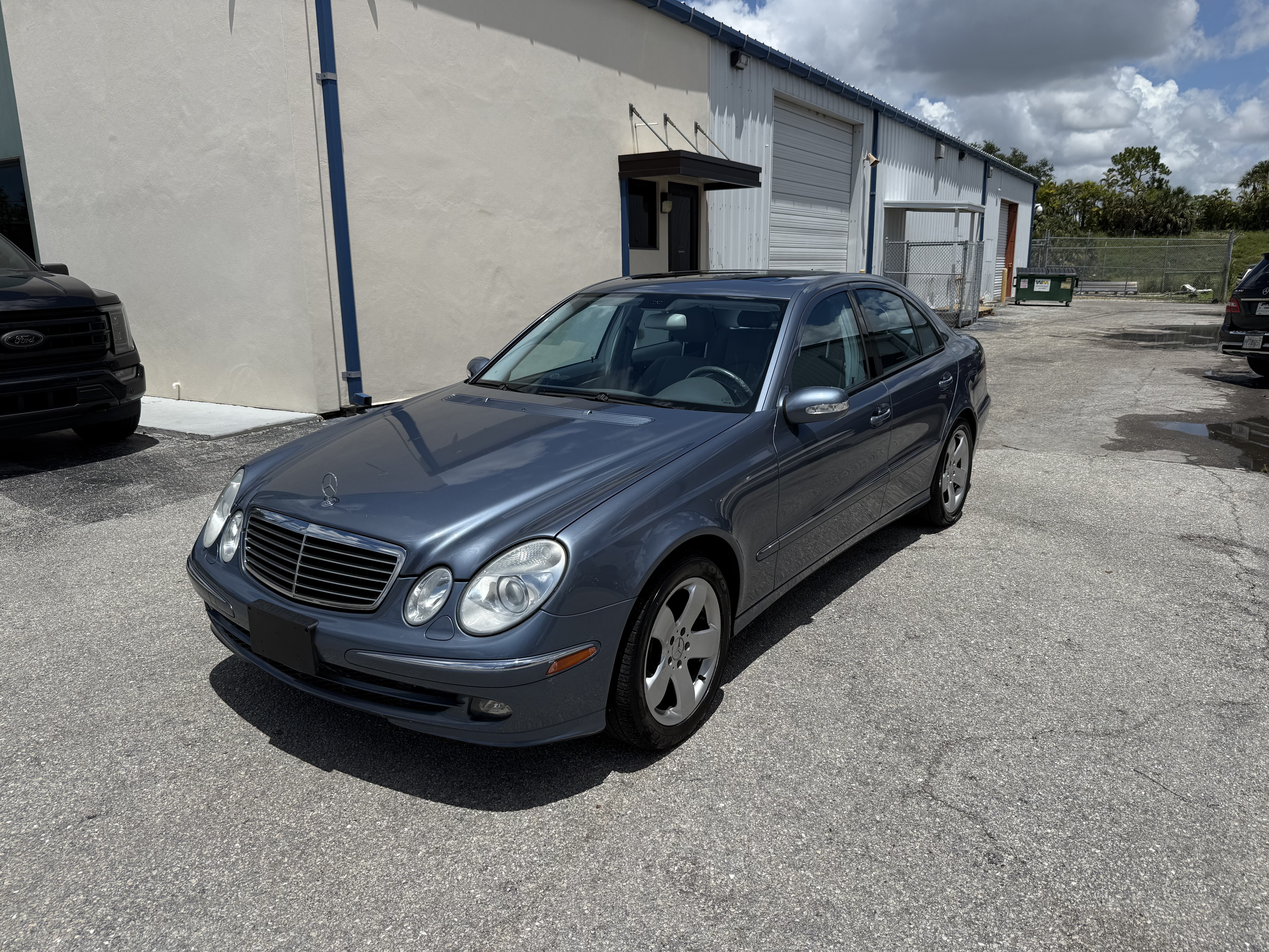 Used 2006 Mercedes-Benz E 500 4MATIC Sedan image 1