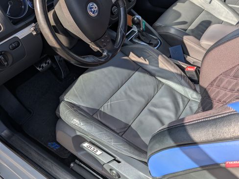 Used 2008 Volkswagen R32 image 9