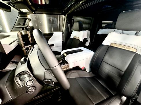 Used 2024 GMC Hummer EV 3X image 22