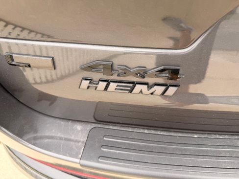 Used 2023 Jeep Grand Cherokee L Summit AWD/4WD image 9