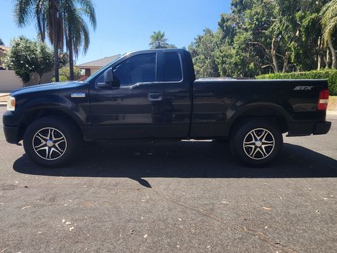 Used 2006 Ford F150 STX image 2
